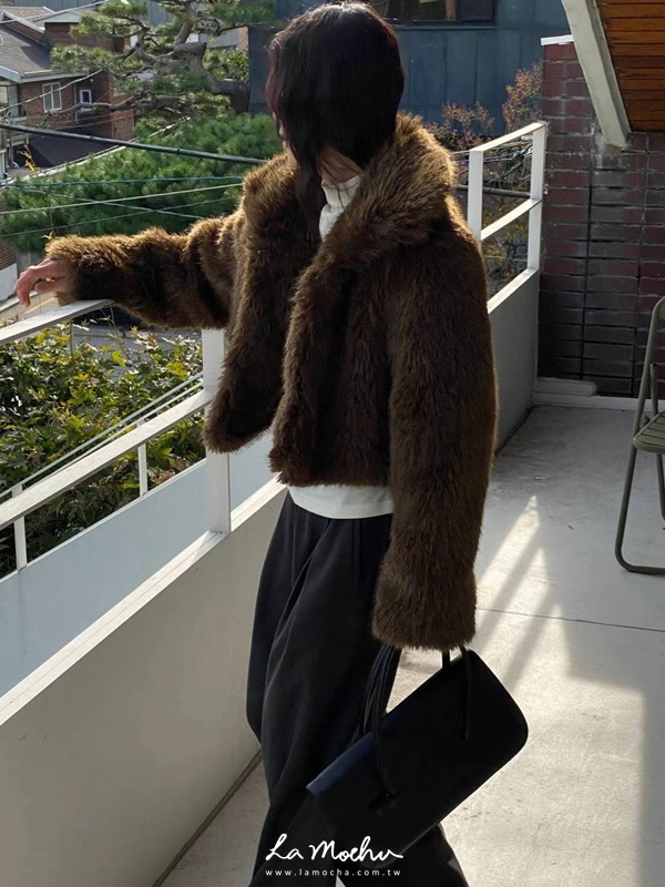 毛毛翻領短版外套(有內襯)